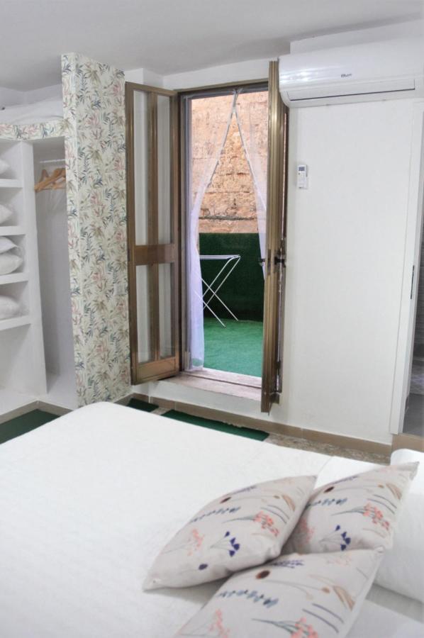 Enry'S House Apartment Bari Bagian luar foto