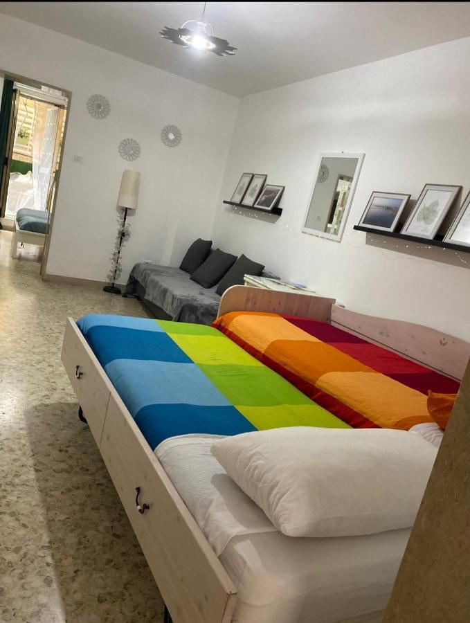 Enry'S House Apartment Bari Bagian luar foto